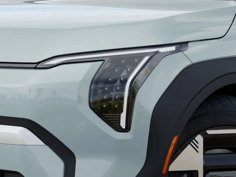 New 2027 Snow White Pearl Kia Wind image 10