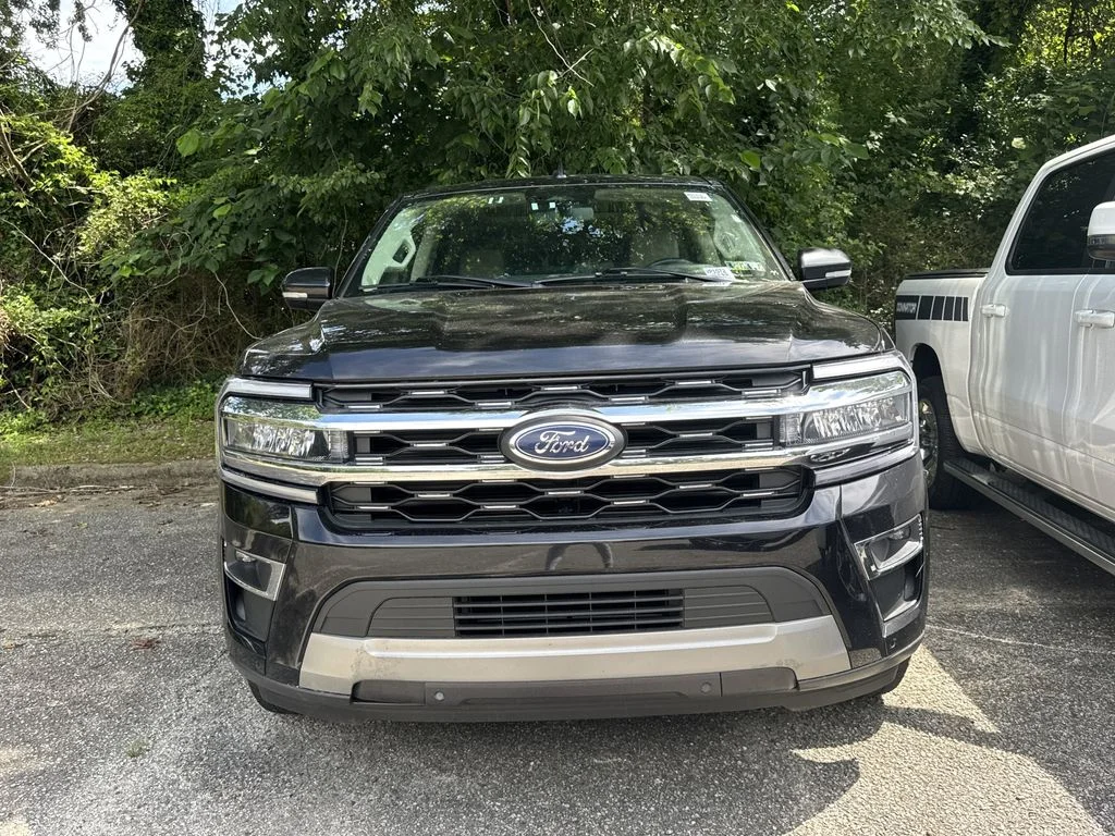 Used 2024 Black Ford Limited image 2