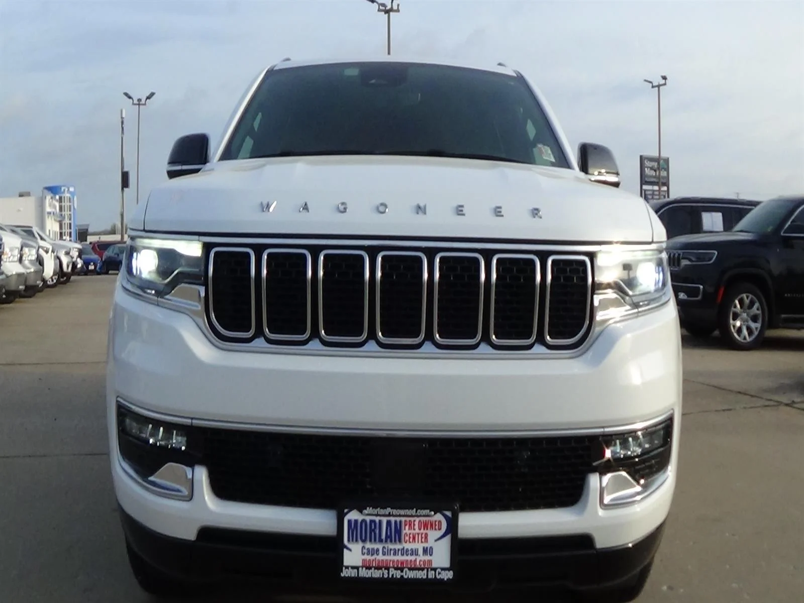 Certified Used 2025 Bright White Clear Coat Jeep Base image 3