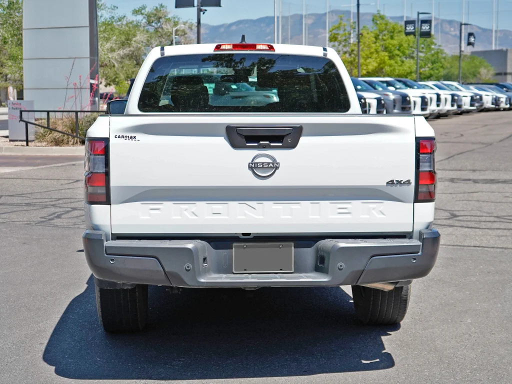 Used 2024 Glacier White Nissan S image 9