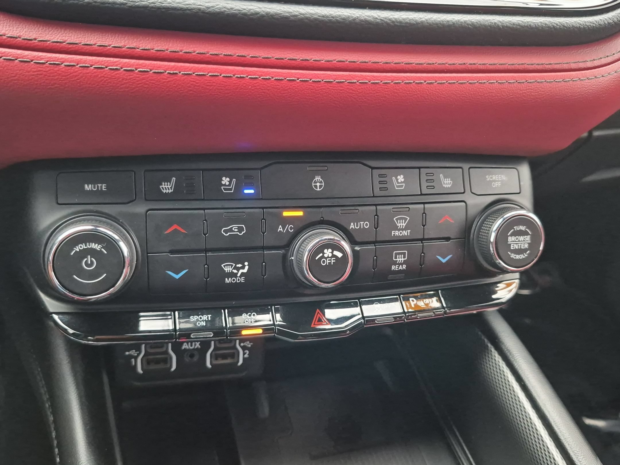 Used 2021 DB Black Clearcoat Dodge R/T AWD image 22