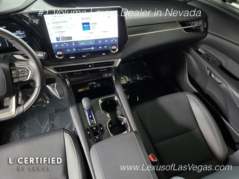 Certified Used 2025 Caviar Lexus PREMIUM image 18