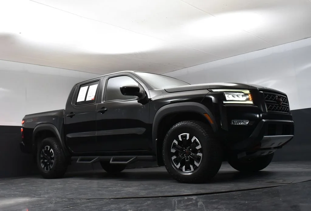 Used 2023 Black Nissan PRO-4X image 30