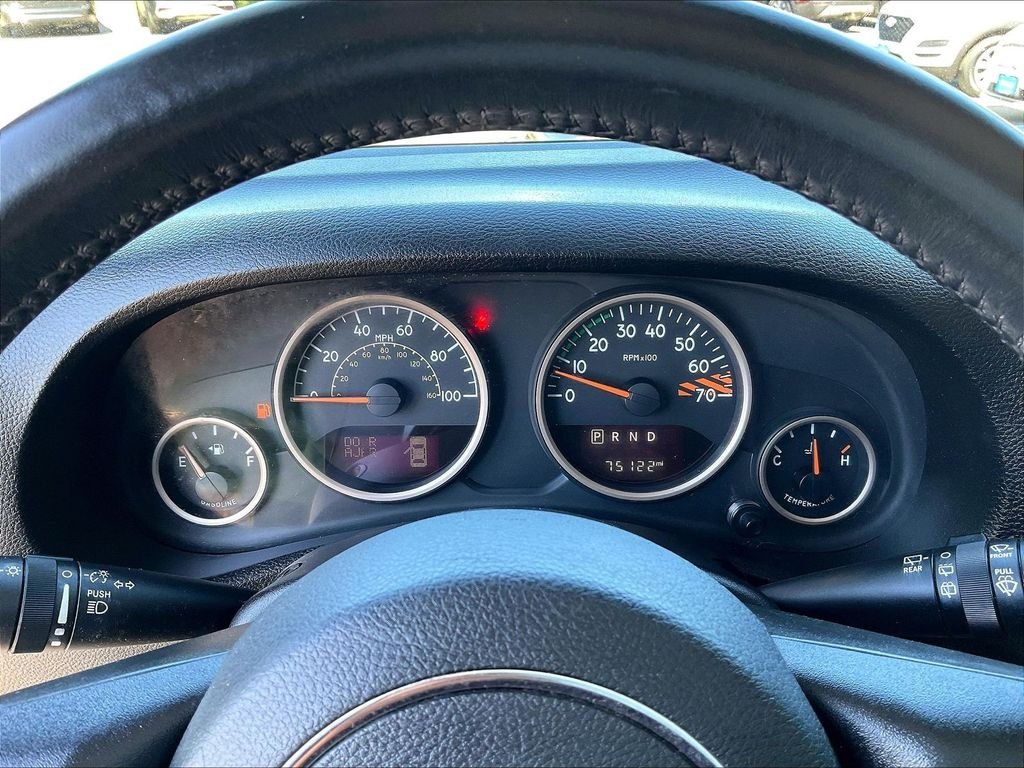 Used 2017 Black Jeep Unlimited Sahara image 15