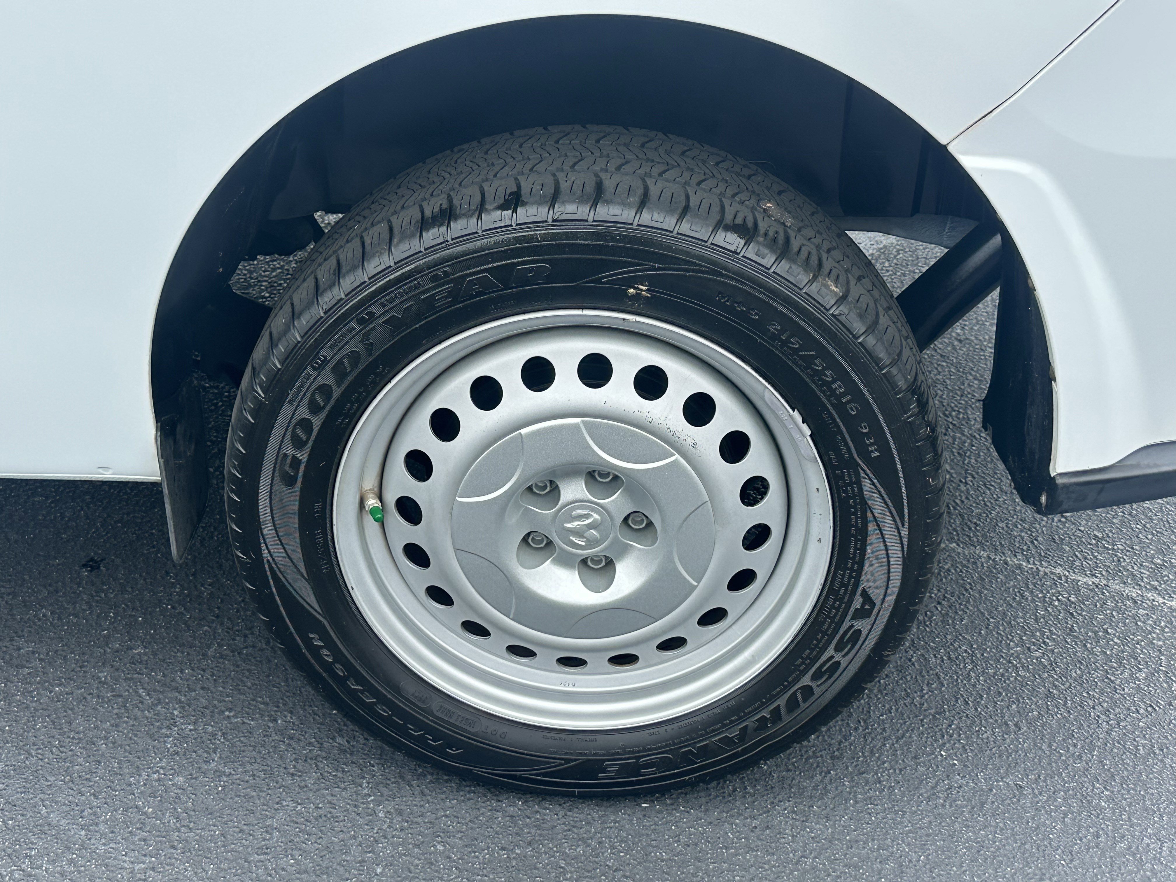 Used 2022 Bright White Ram Tradesman image 18