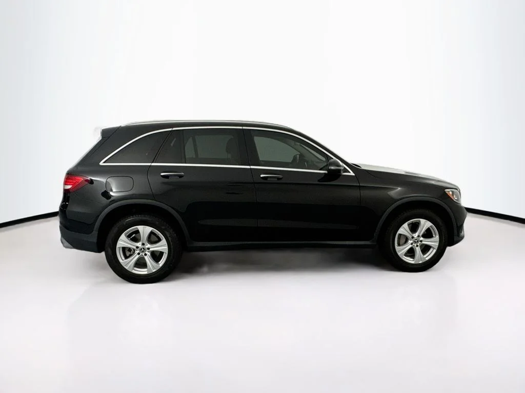 Used 2018 Black Mercedes-Benz GLC 300 image 4