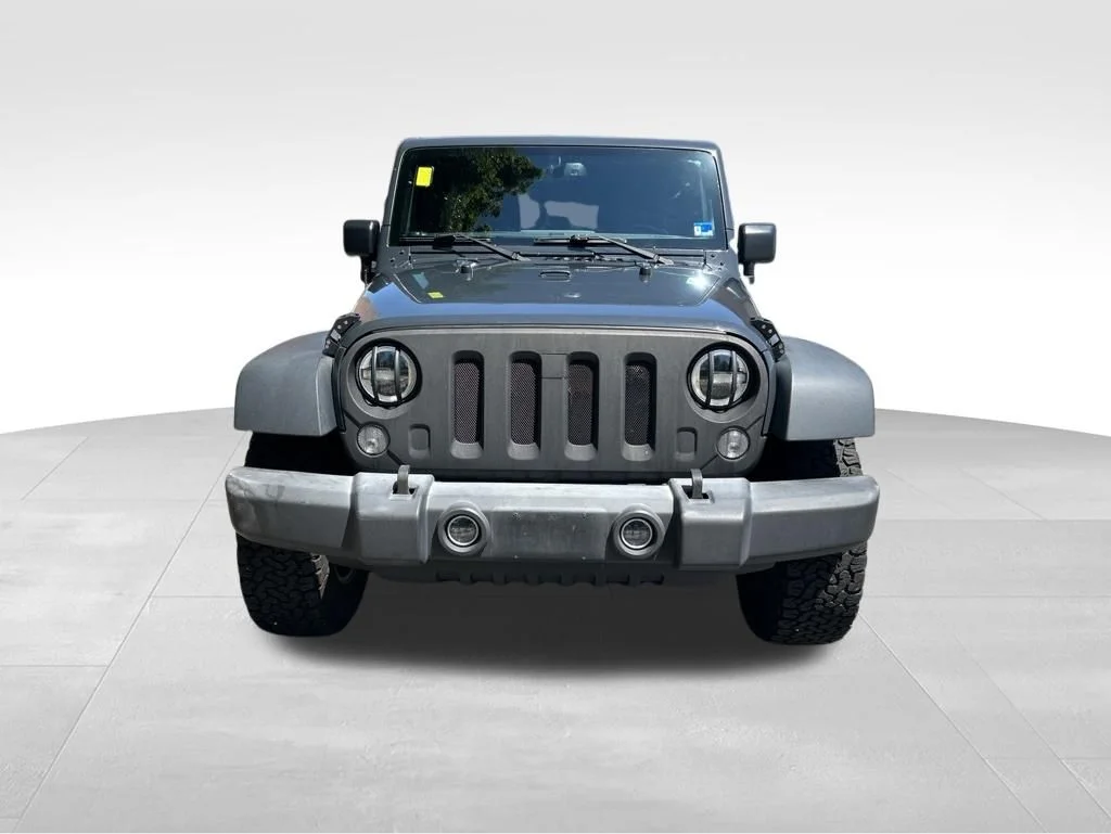 Used 2018 Gray Jeep Unlimited Sport image 9