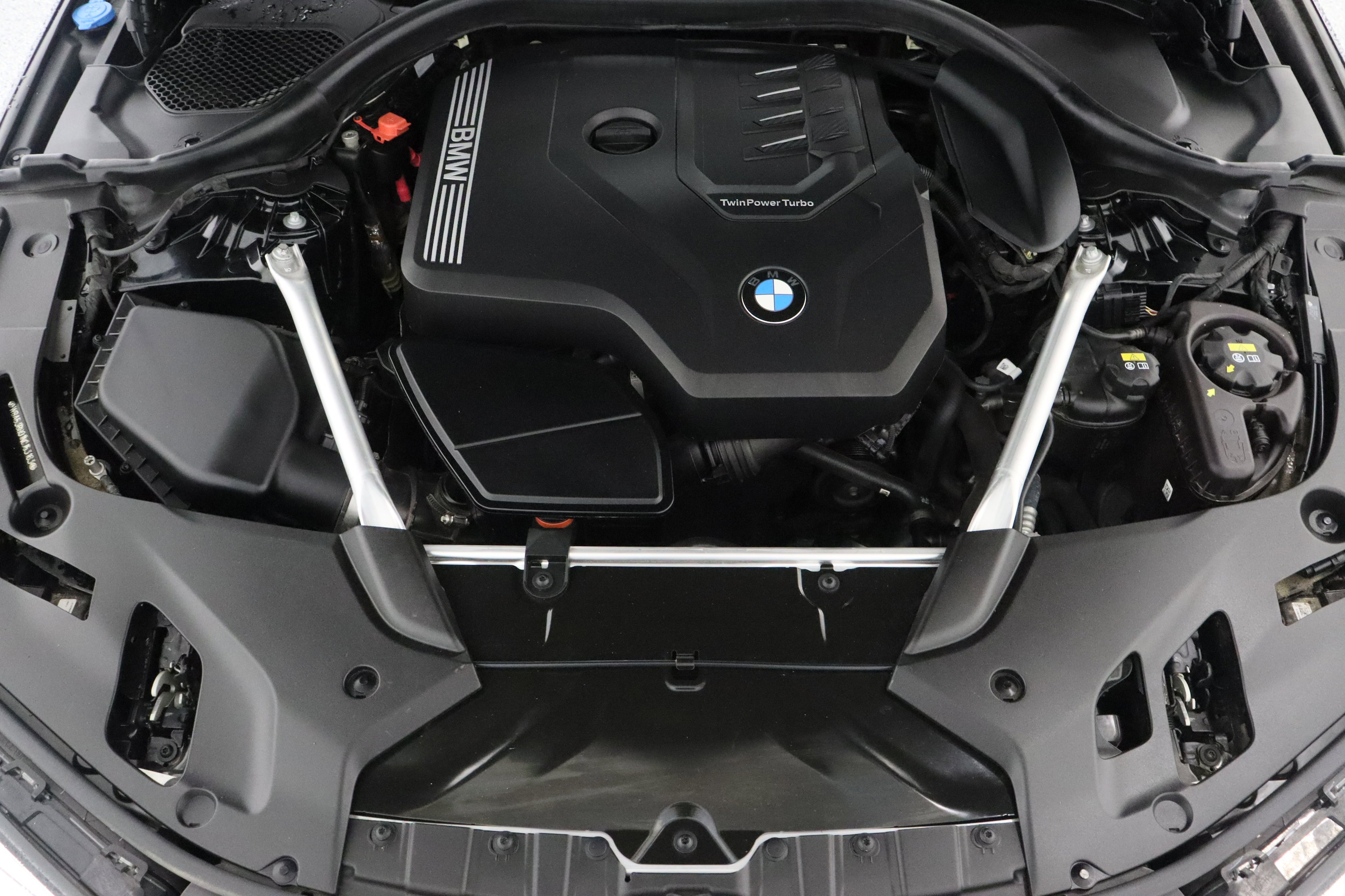 Used 2022 Black Sapphire Metallic BMW 530i xDrive 2.0T image 42