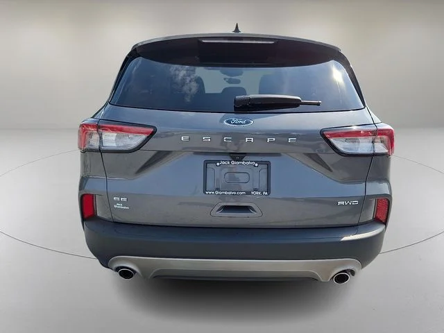 Used 2022 Gray Ford SE image 9