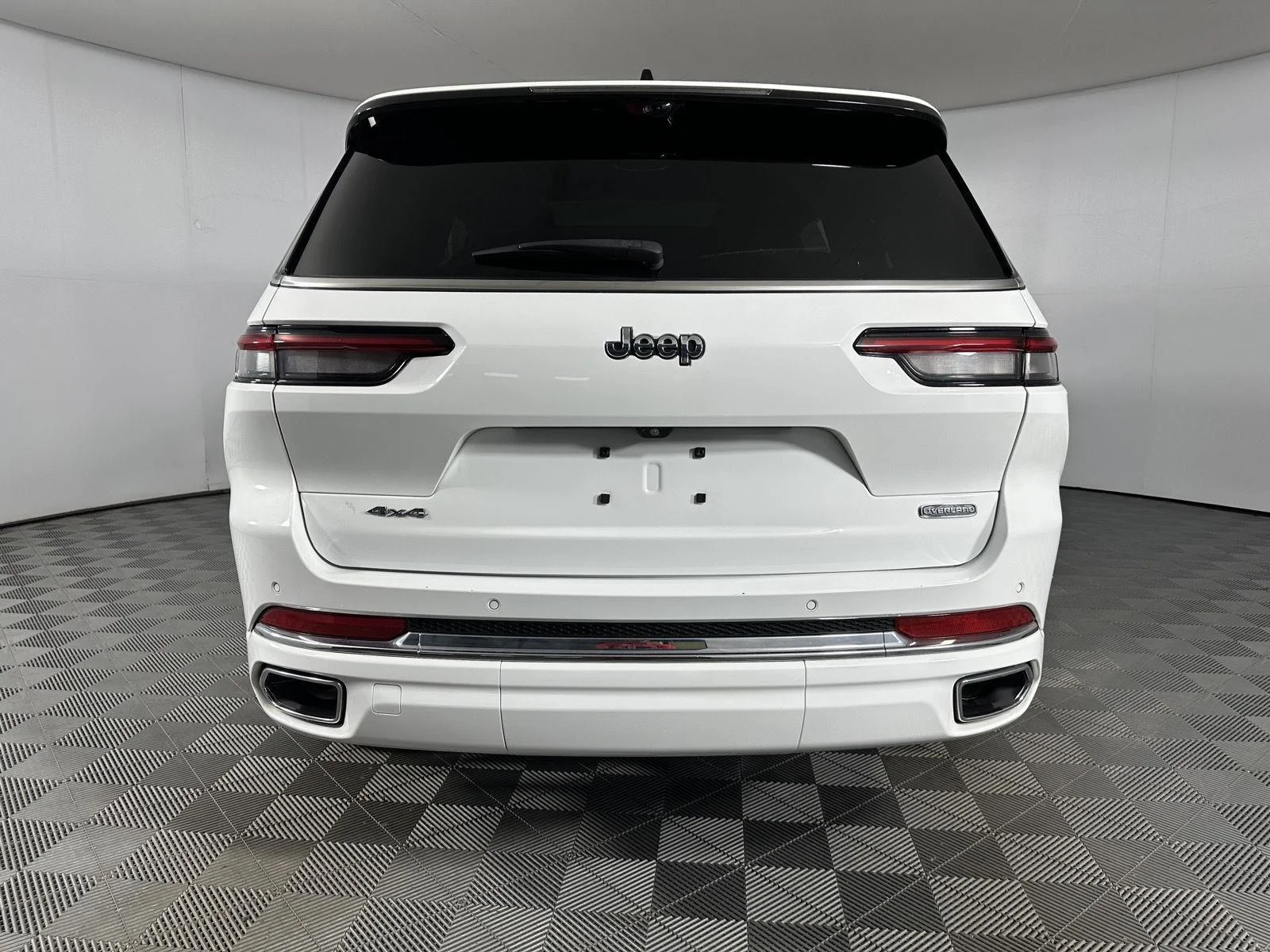 Used 2023 Bright White Clearcoat Jeep Overland image 27