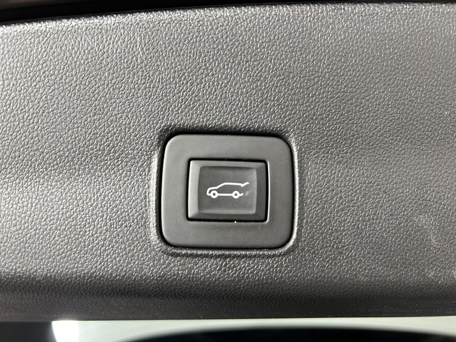 Used 2024 Mosaic Black Metallic Chevrolet ACTIV image 22