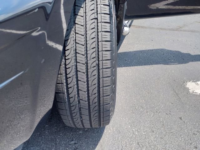 Used 2003 Black Honda EX-L image 9