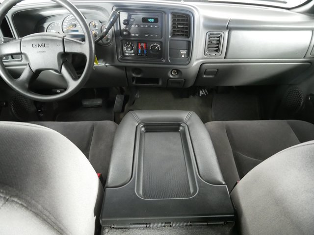 Used 2003 Pewter Metallic GMC  image 20
