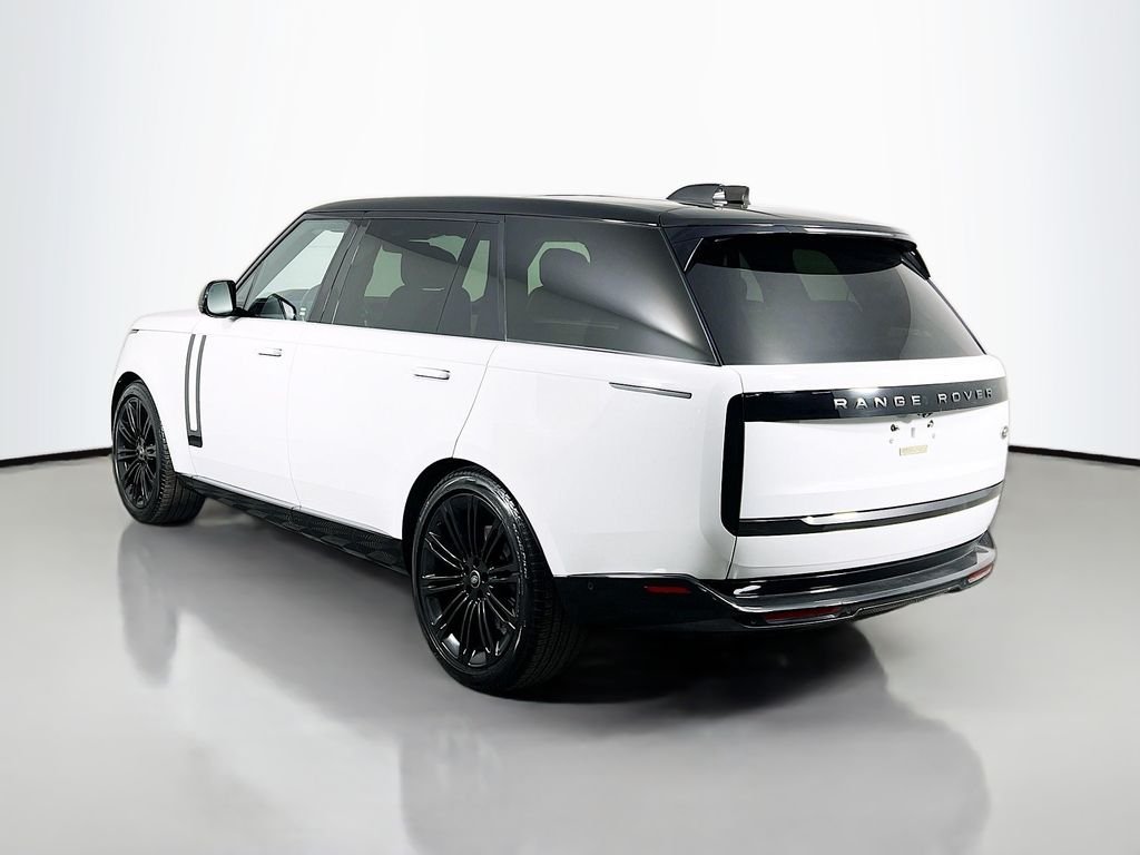 Used 2022 Fuji White Land Rover SE image 7