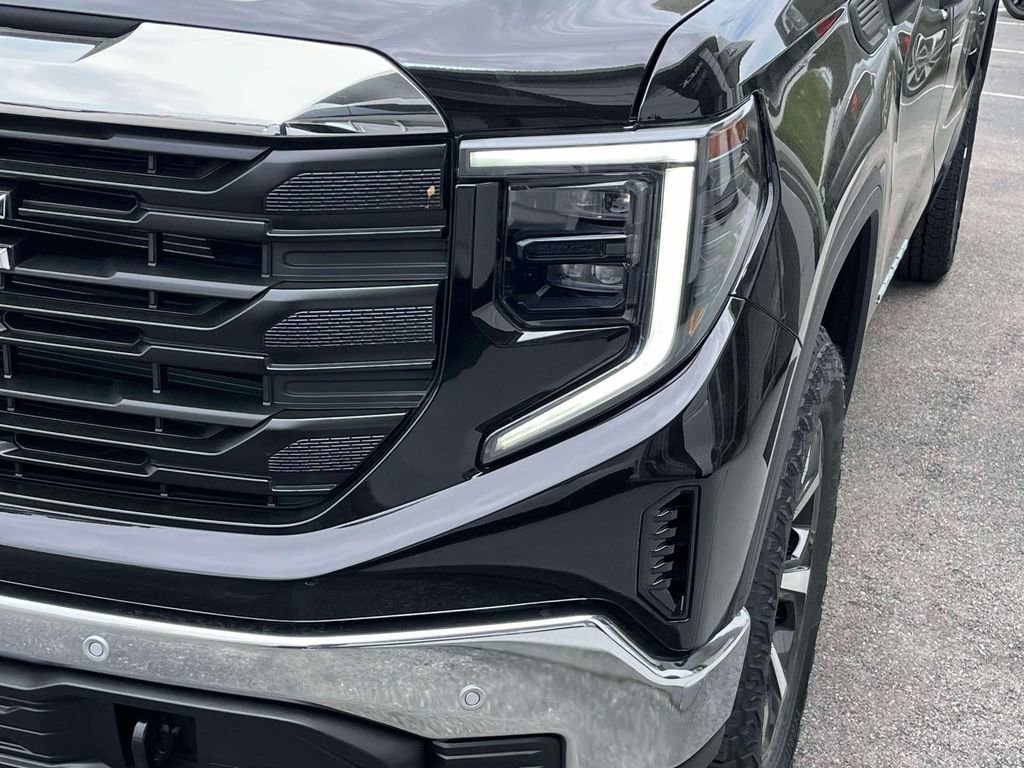 2026 GMC Sierra 1500 Pro - Photo 9