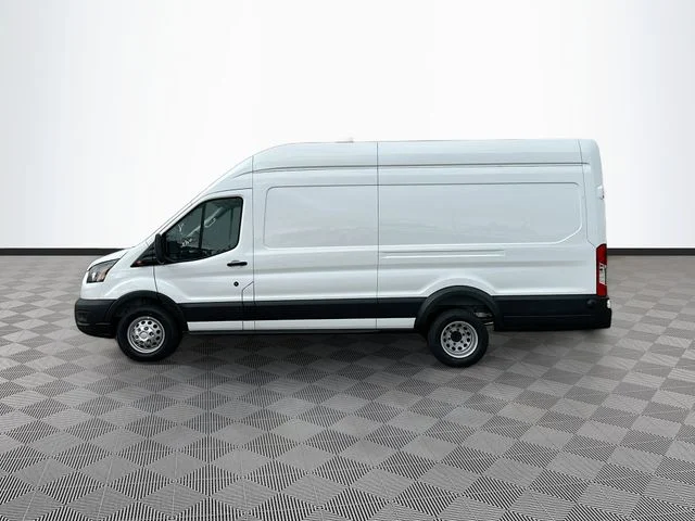 New 2026 Oxford White Ford Base image 3