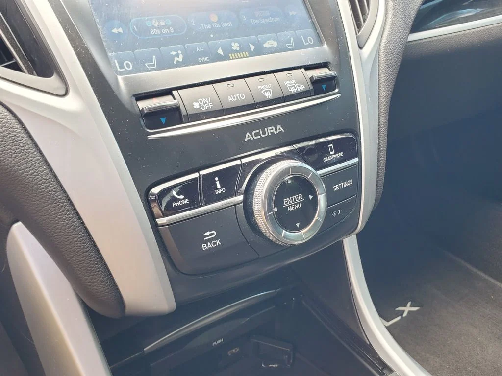 Used 2020 White Acura 2.4L image 30