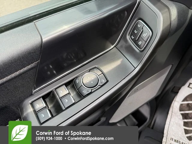 Certified Used 2025 Iconic Silver Metallic Ford Lariat image 24