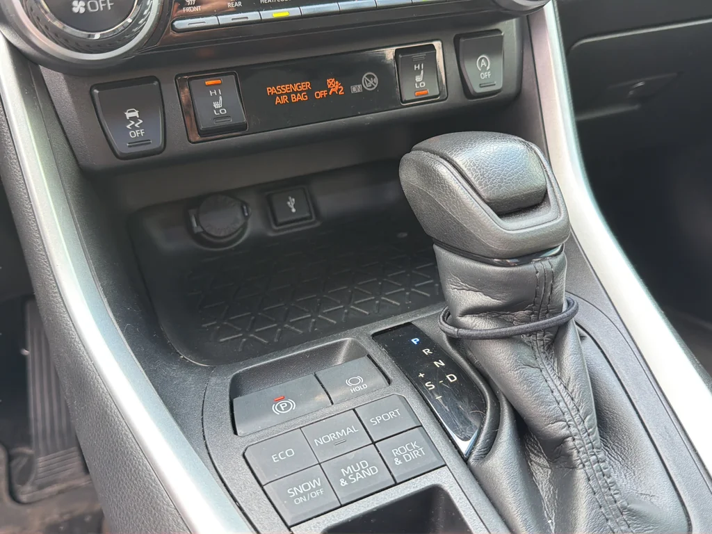 Used 2022 Blue Toyota XLE image 14