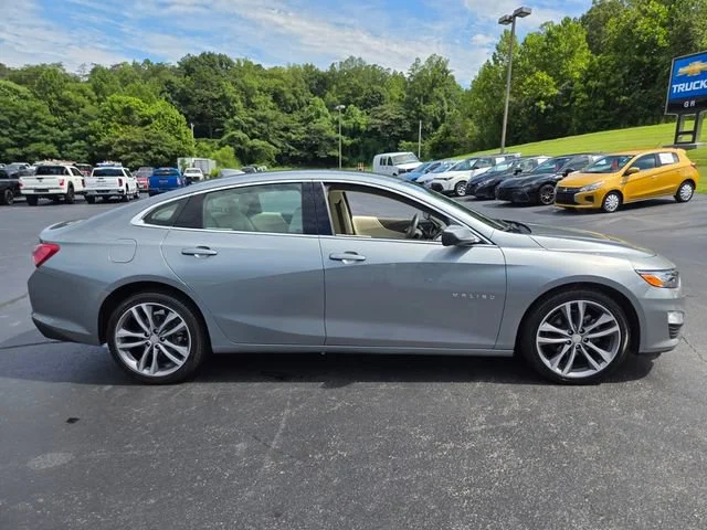 Used 2024 Sterling Gray Metallic Chevrolet 2LT image 9