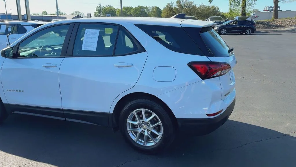 Used 2022 White Chevrolet LS image 6