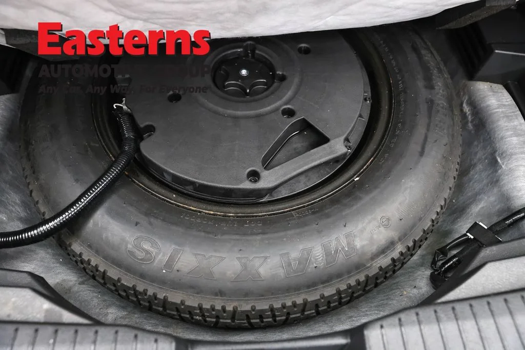 Used 2023 Gray Nissan SL image 24