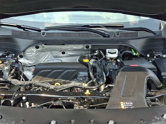 Certified Used 2024 Mosaic Black Metallic Chevrolet 1RS image 29