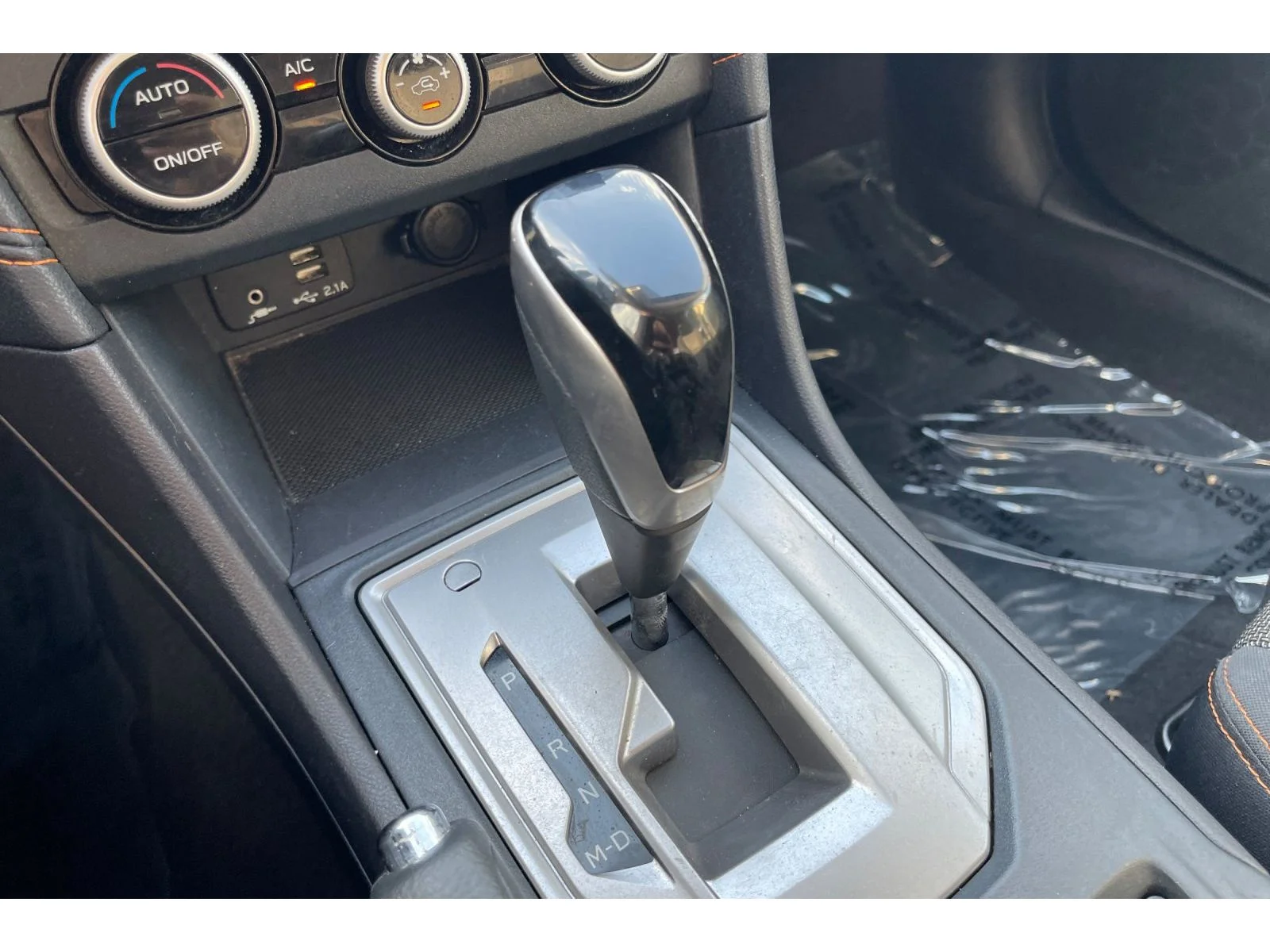 Used 2021 CRYSTAL WHITE PEA Subaru Premium image 30