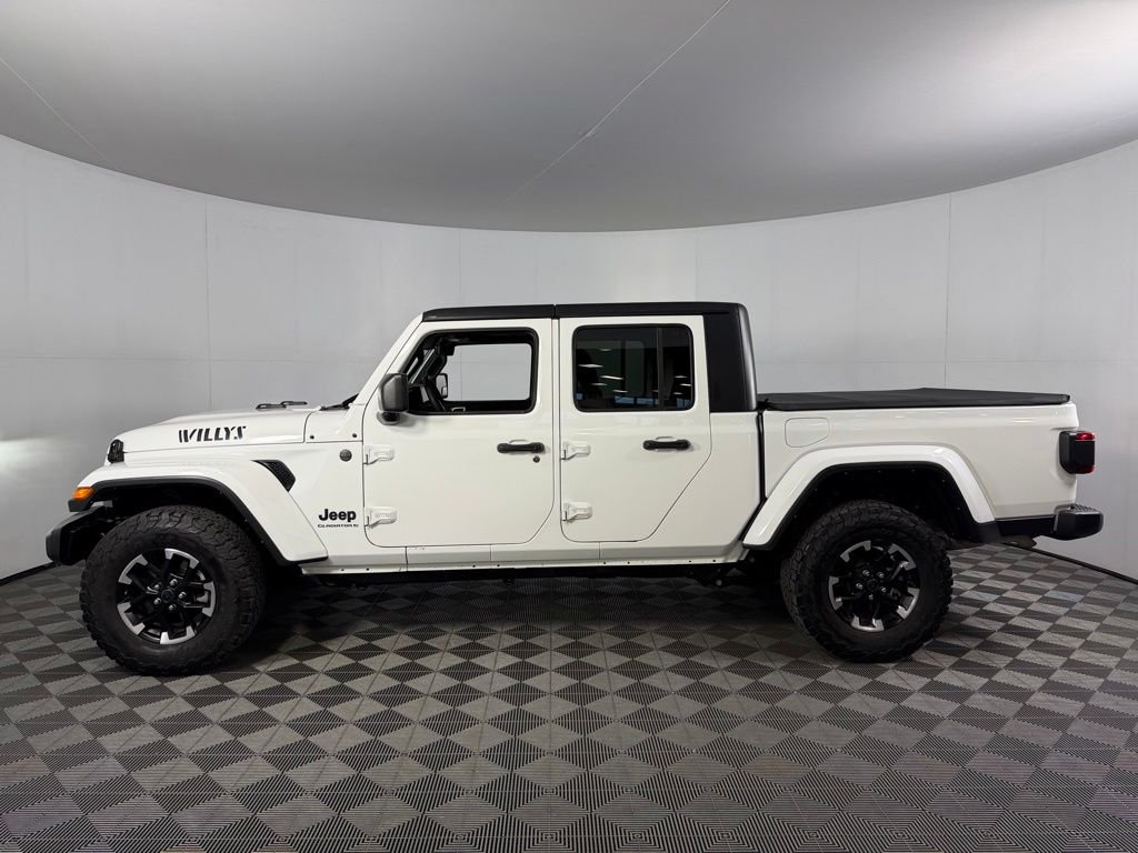 Used 2024 White Jeep Willys image 10