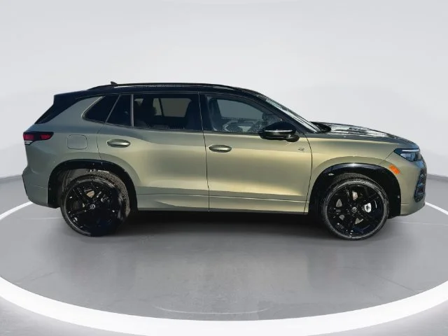 New 2026 Green Volkswagen 2.0T SE R-Line Black image 9