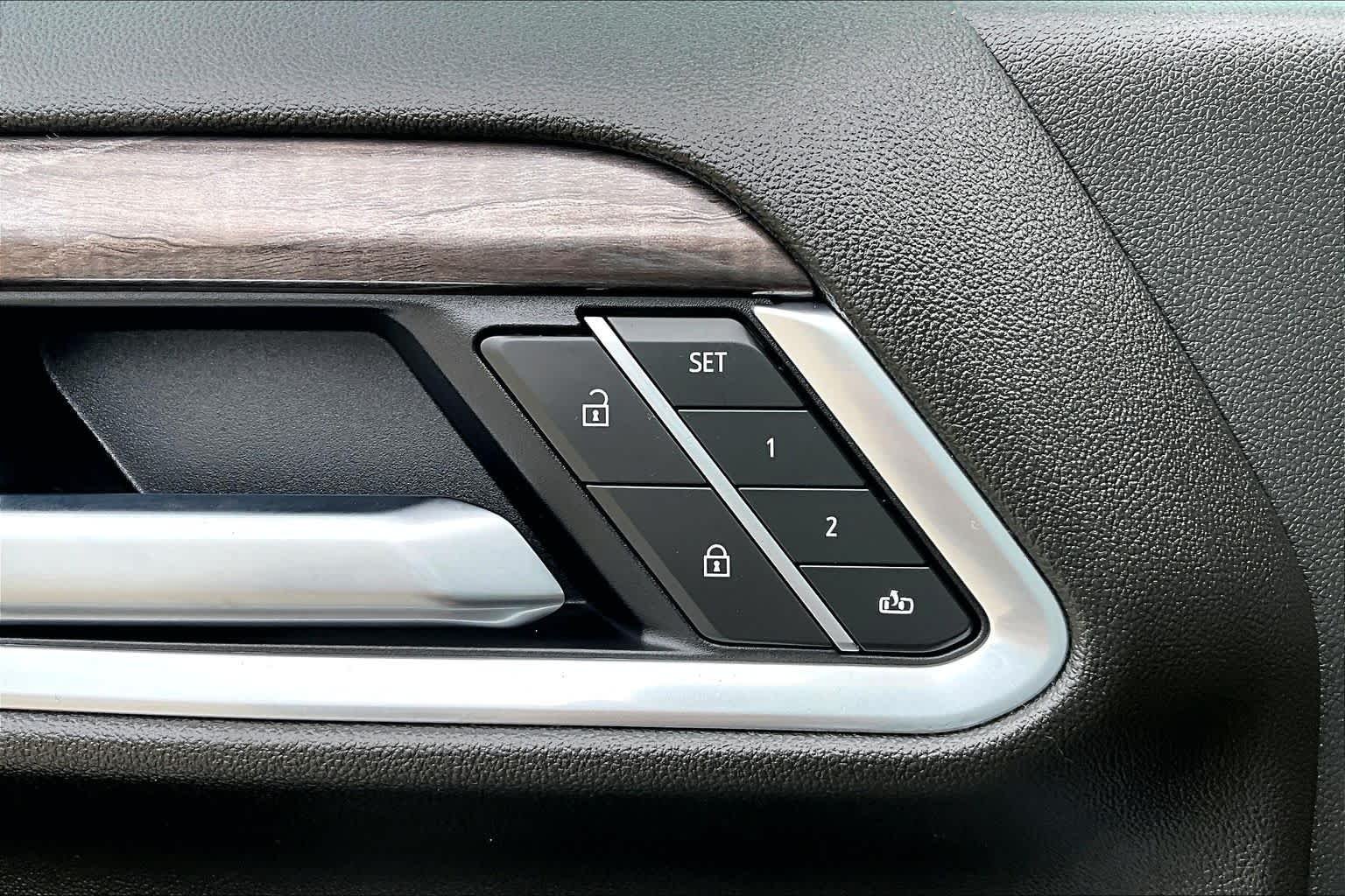 2026 Chevrolet Silverado 3500HD LTZ - Photo 34