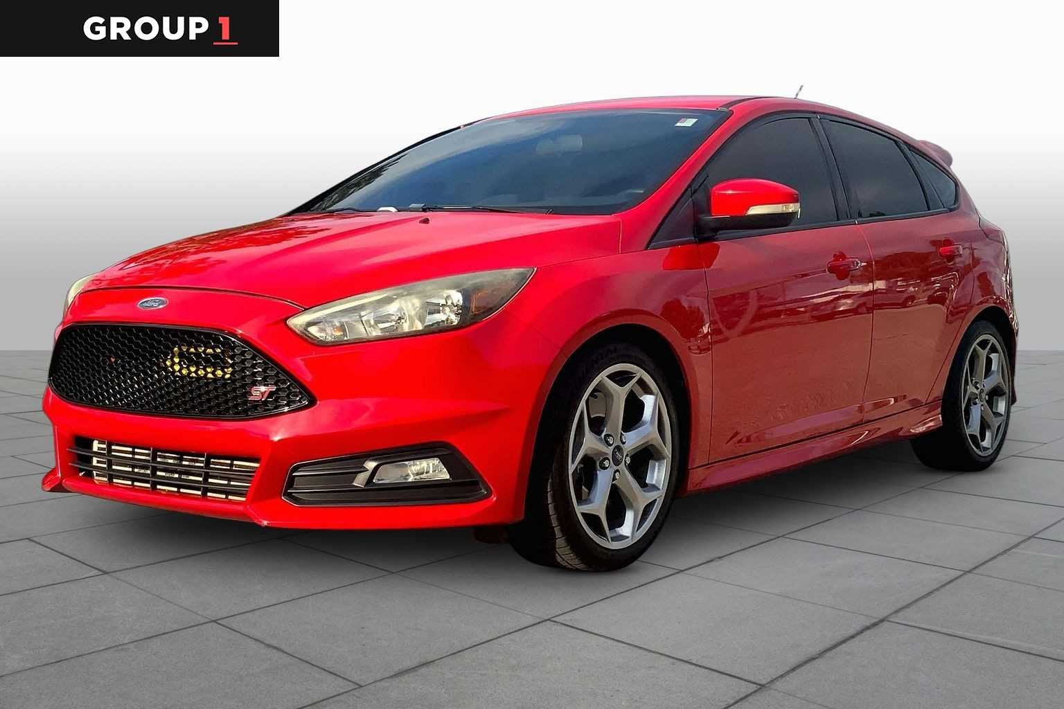 2015 Ford Focus 5 Door Hatch ST's photo