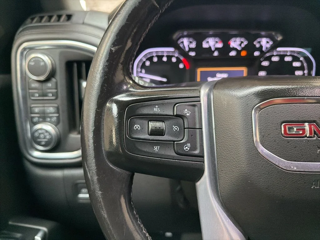 Used 2019 Black GMC SLT image 16