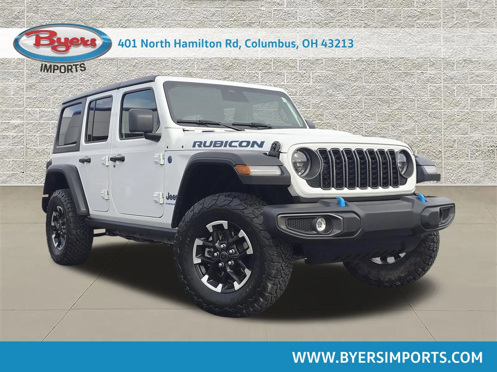 Used 2025 Bright White Clearcoat Jeep Rubicon image 1