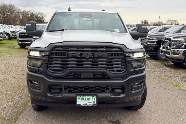New 2026 Bright White Clear-Coat Exterior Paint RAM Tradesman image 3