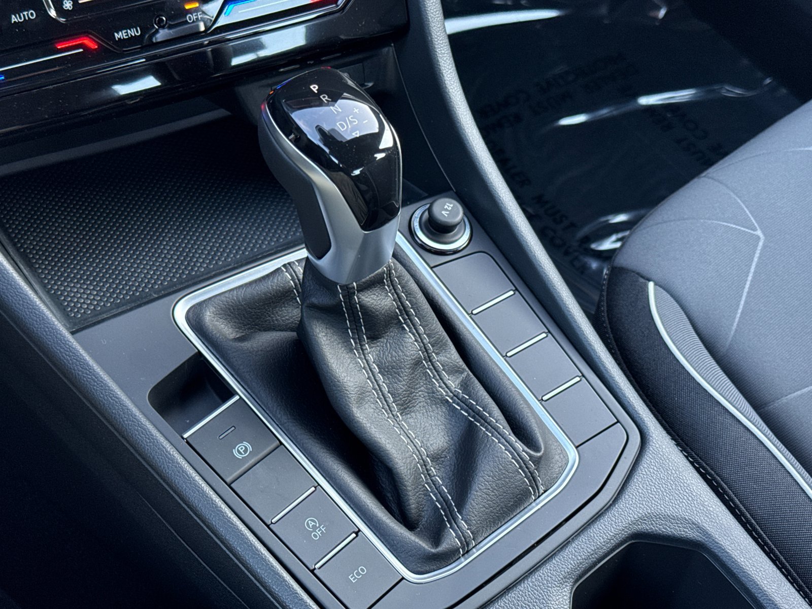 2026 Volkswagen Jetta Sport - Photo 19