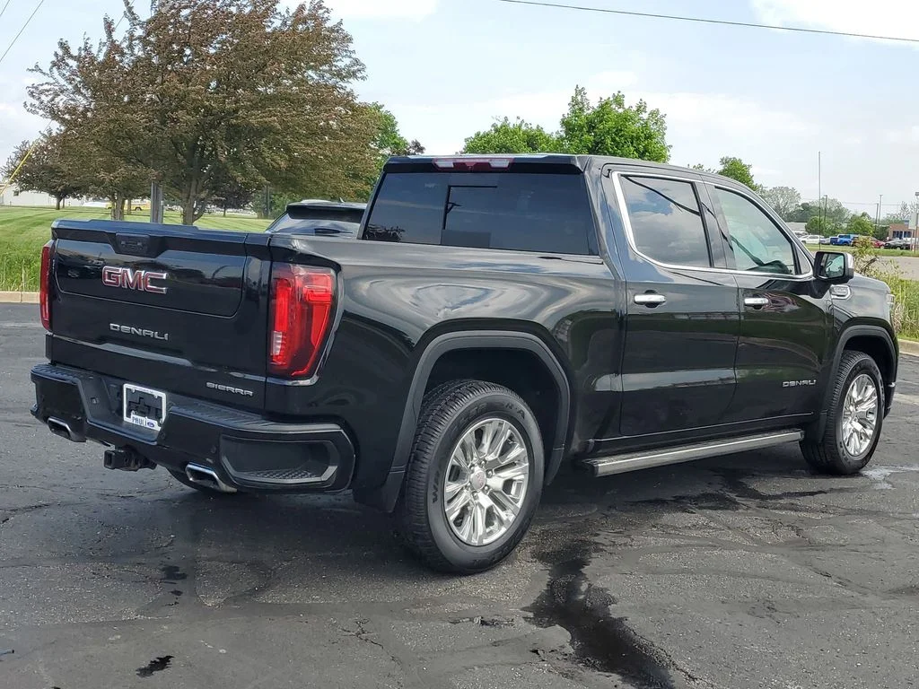 Certified Used 2023 Onyx Black GMC Denali image 4