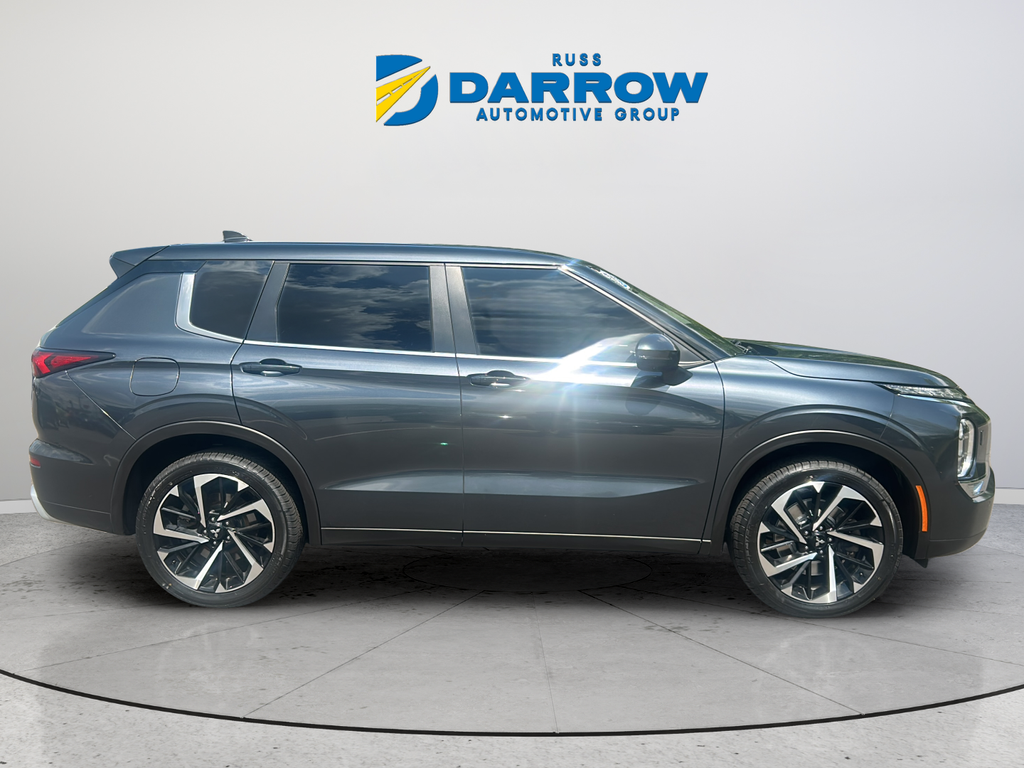 Used 2024 Gray Mitsubishi SE image 6