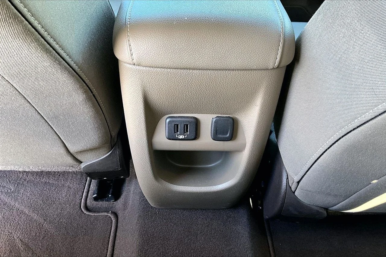 Used 2020 Blue GMC SLE1 image 15