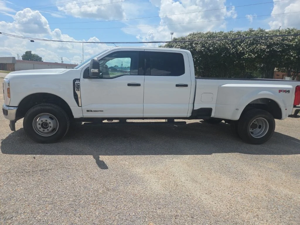 Certified Used 2026 White Ford XLT image 4