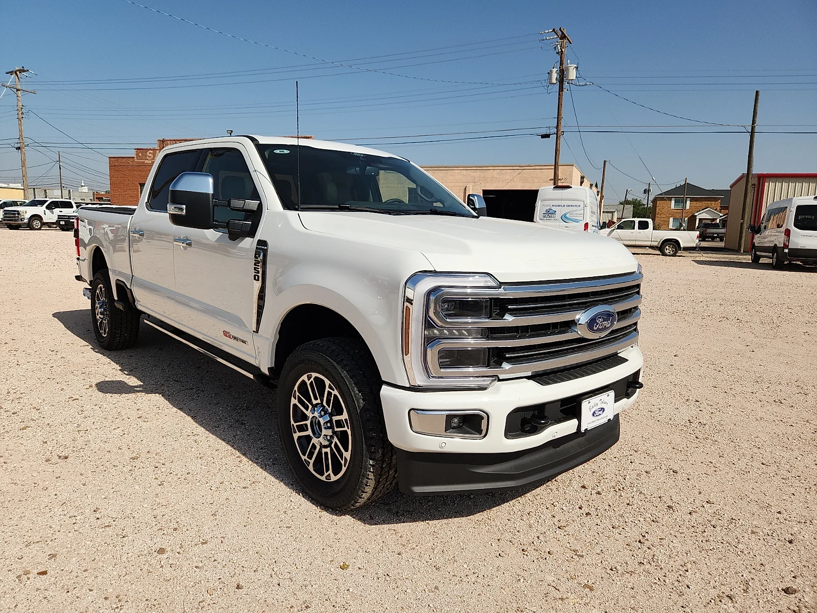 New 2026 Star White Metallic Tri-Coat Ford Platinum image 1