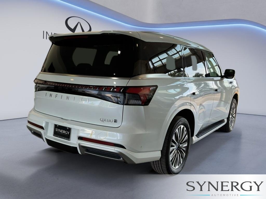 New 2027 RADIANT WHITE INFINITI Luxe 4WD image 4
