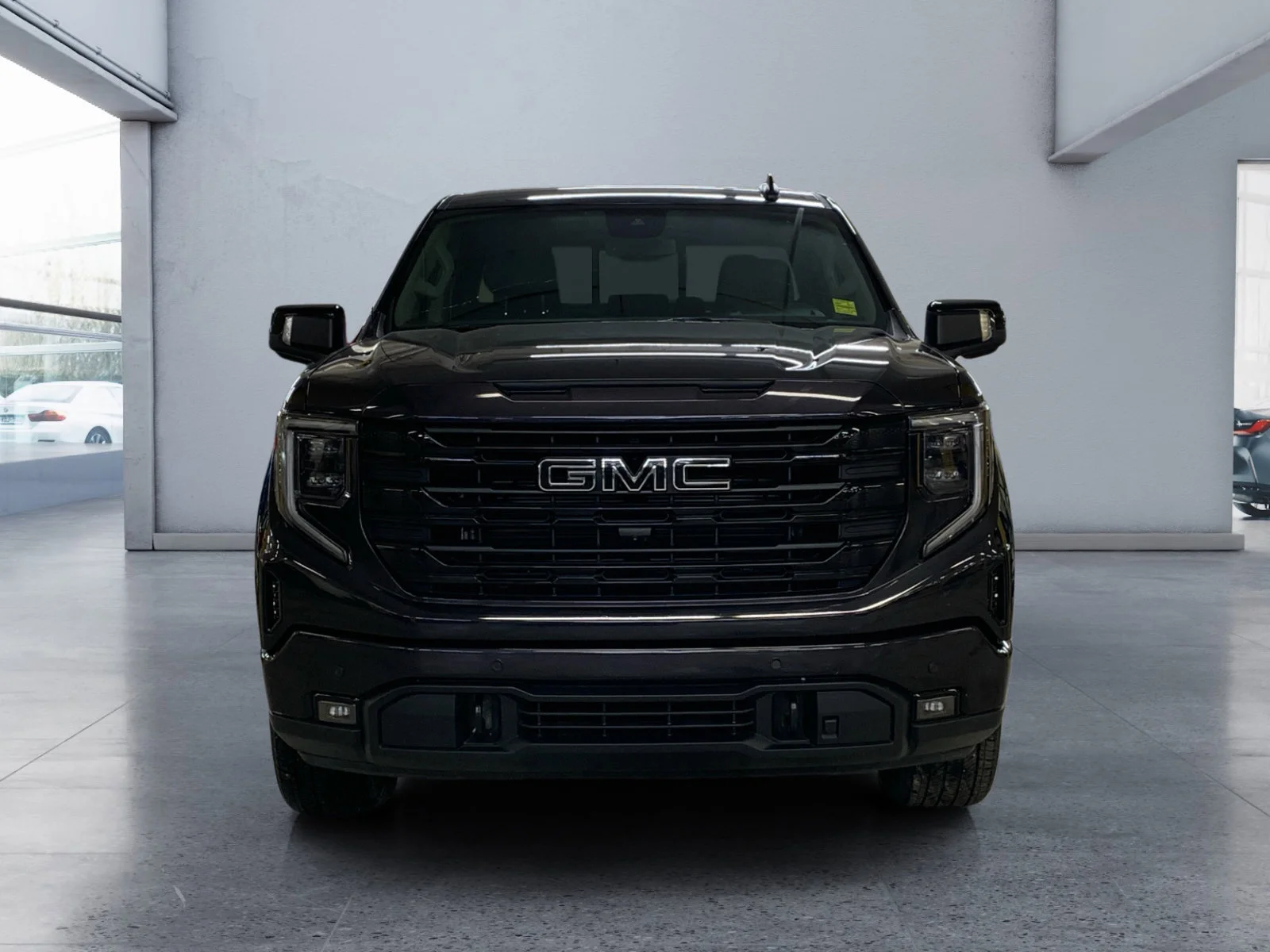 Used 2025 TITANIUM RUSH METALLIC GMC Elevation image 8