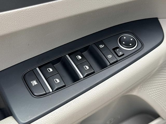 Used 2021 Gray Kia LXS image 26