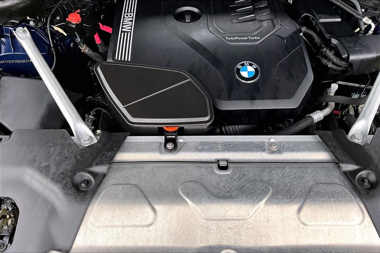 Used 2021 Phytonic Blue Metallic BMW xDrive30i image 33
