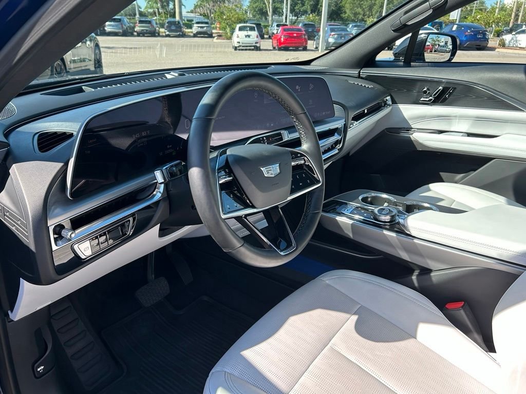 Used 2024 Blue Cadillac Luxury image 17