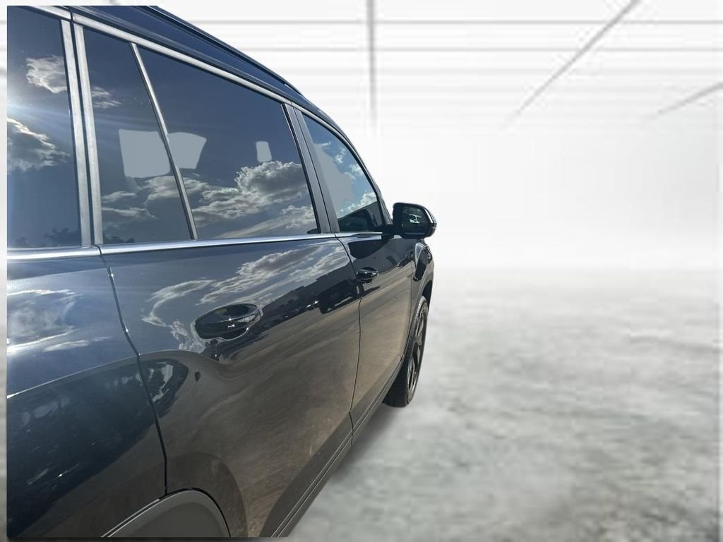 New 2026 Black Volkswagen SE w/Technology image 31