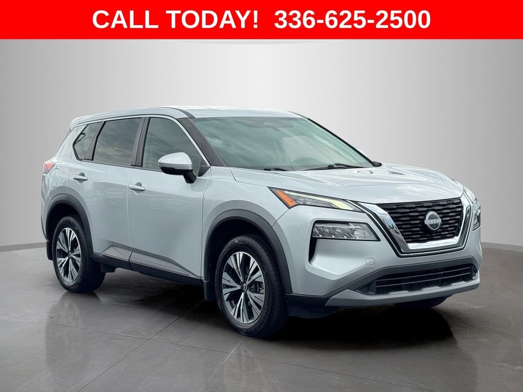 Used 2022 Silver Nissan SV image 7