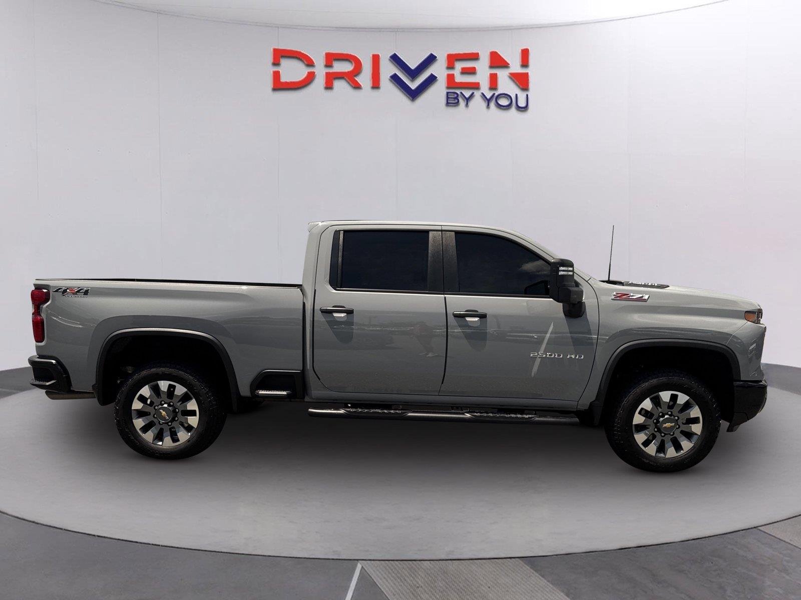 Used 2025 Slate Gray Metallic Chevrolet Custom image 3