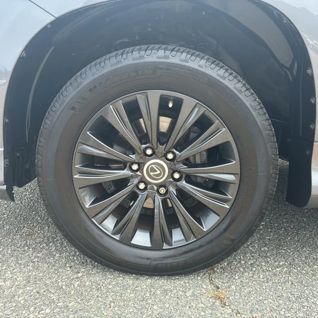 Used 2021 Gray Lexus 460 image 19